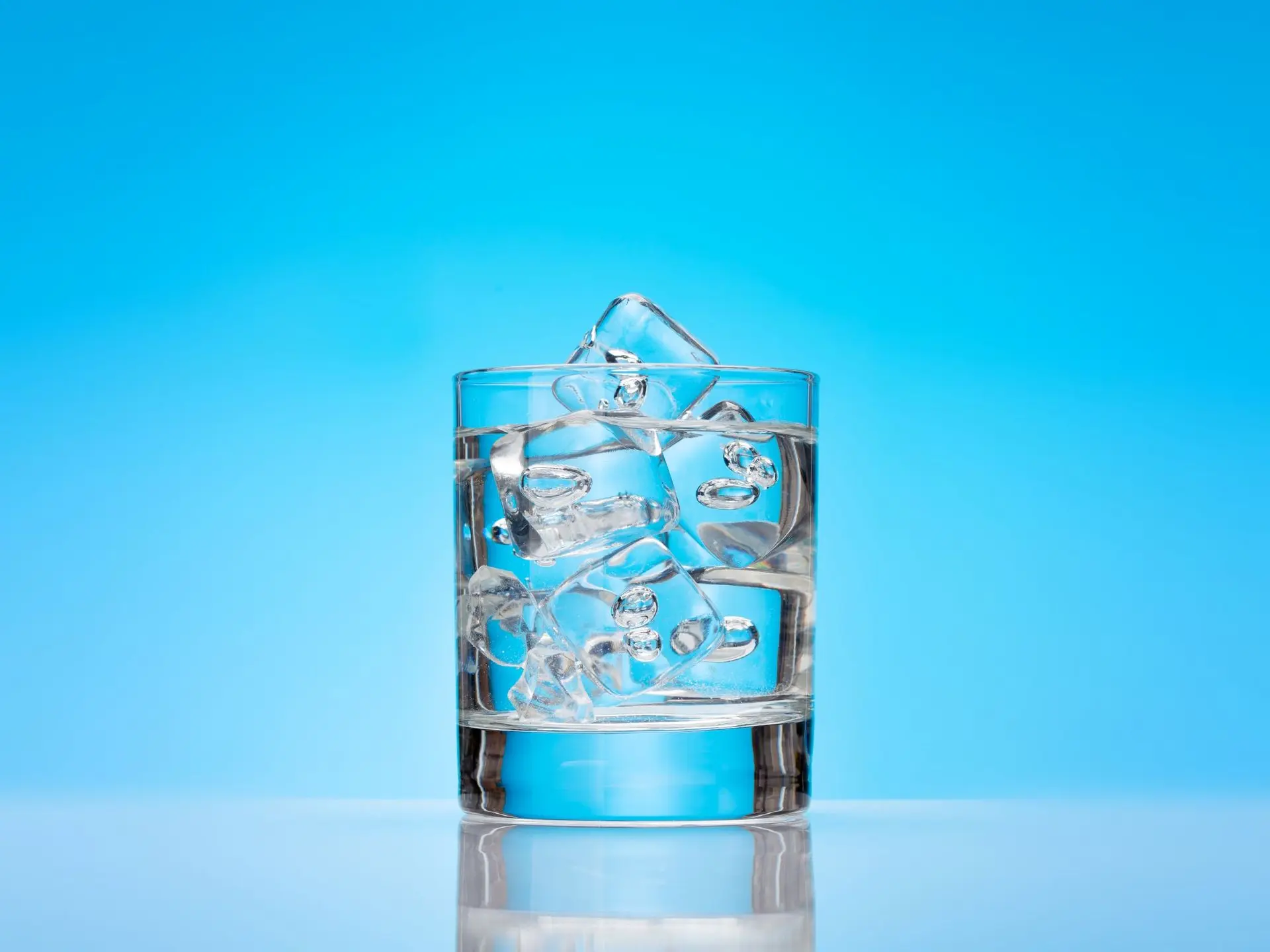 Cold, Hot & Ice are made by the c120i freestanding.